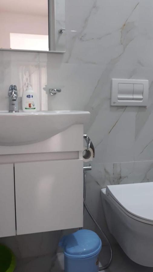 Luxury Dennis Home Sarande Luaran gambar