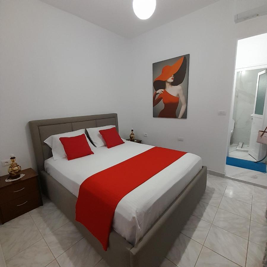 Luxury Dennis Home Sarande Luaran gambar