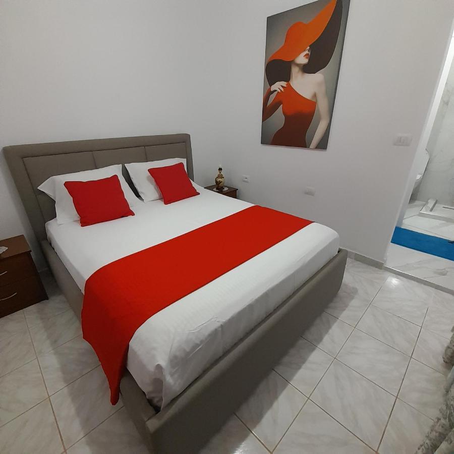 Luxury Dennis Home Sarande Luaran gambar