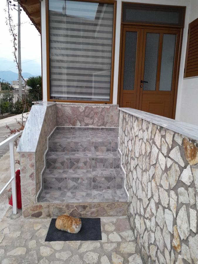 Luxury Dennis Home Sarande Luaran gambar
